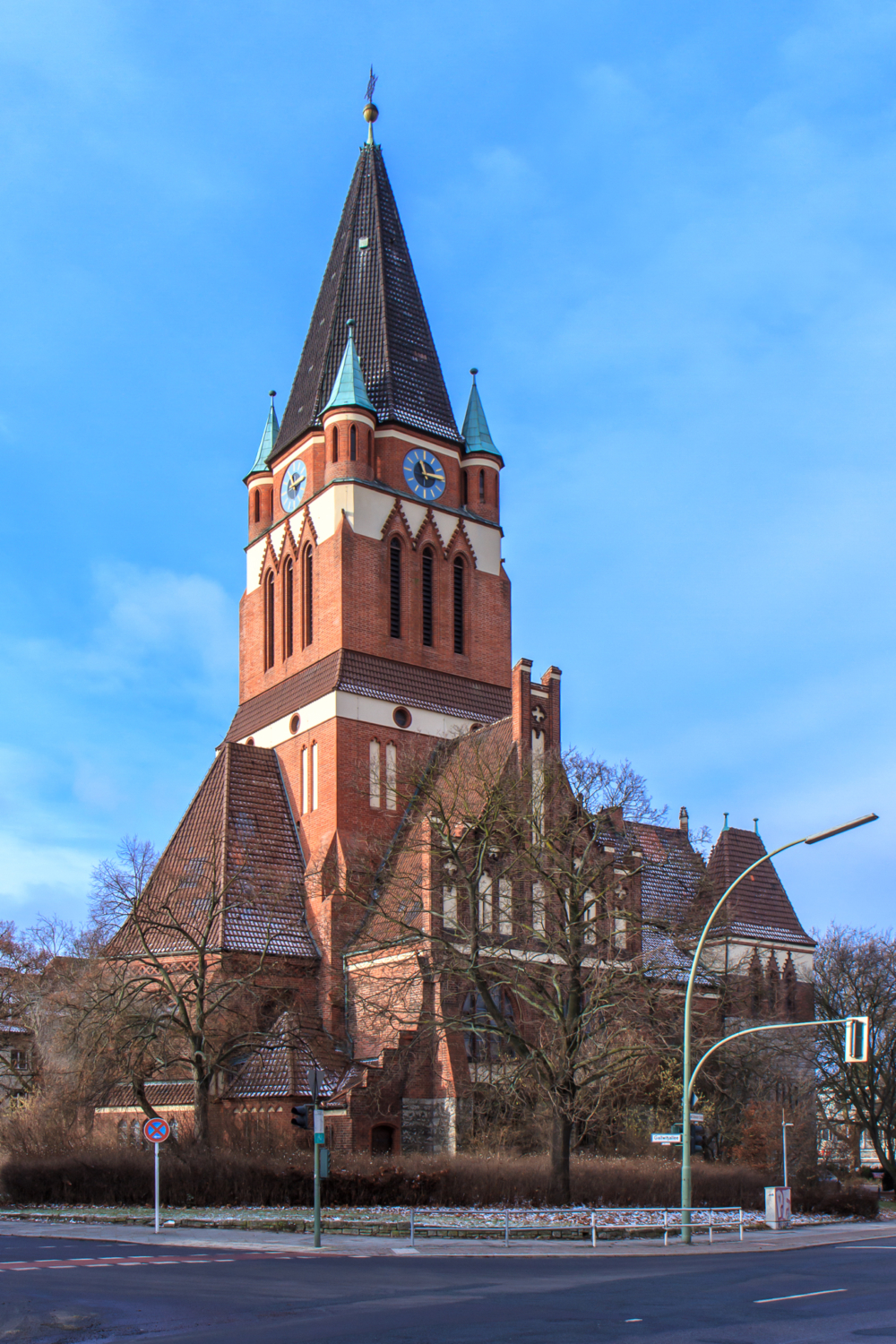 Berlin Lankwitz Kirche Büchertürme